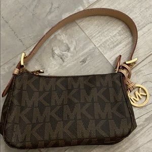 Classic Michael Kors logo small should bag